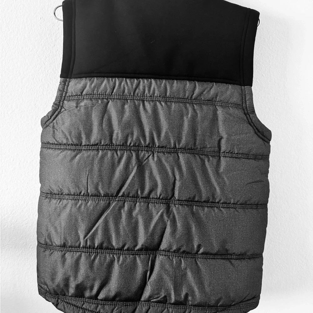 NWT Rock & Republic Black and Gray Men's Puffer Vest
